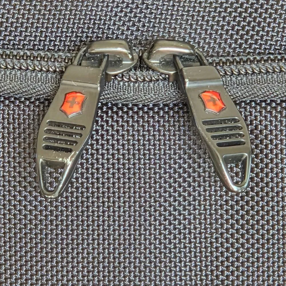 Swiss Army Business Gear Laptop Briefcase Web Recruit Victorinox Black NEW - Picture 12 of 16